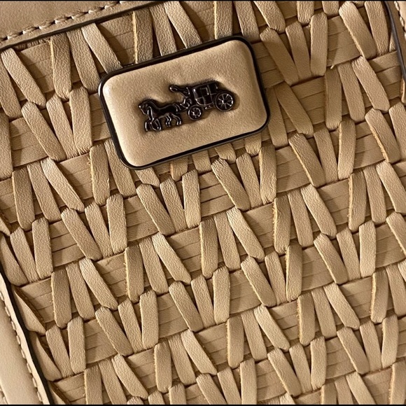 *SOLD**. Coach wolven hand bag - Picture 2 of 4